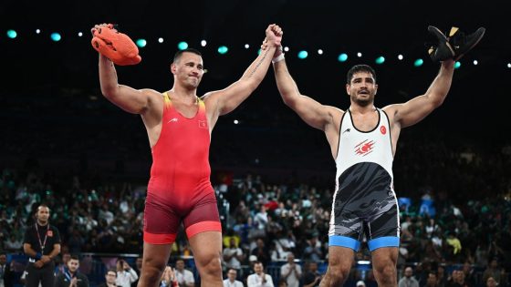 Paris 2024 Olympics: Turkeyâs Akgul, Kyrgyzstanâs Lazarev retire after wrestling for bronze – MASHAHER