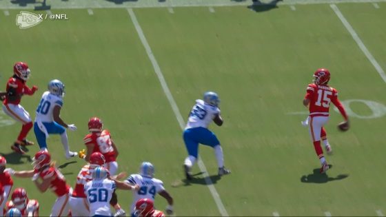 WATCH: Kansas City Chiefs show off trick play during preseason game – MASHAHER