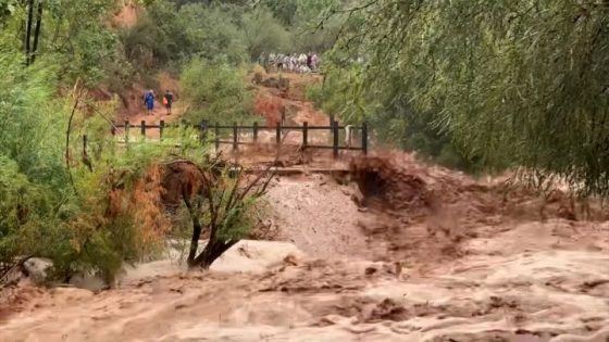 Grand Canyon hiker films escape as floods surround her – MASHAHER