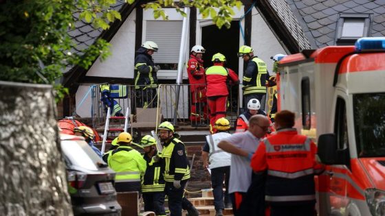 One dead, eight trapped after hotel collapses in Germany on river Moselle – MASHAHER