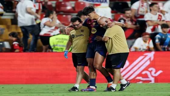 Football: Soccer-Barcelona’s Bernal suffers ACL rupture – MASHAHER