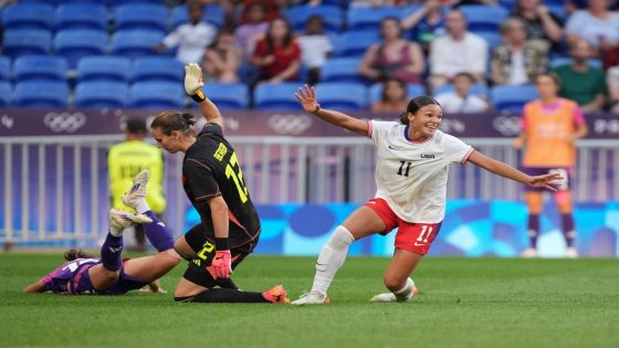 Paris Olympics: Sophia Smith, Alyssa Naeher send USWNT into gold-medal final – MASHAHER