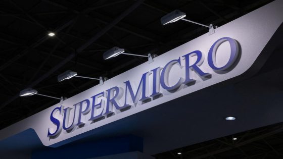 Super Micro gives margin, profit forecasts below estimates; shares tumble – MASHAHER