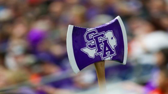 Stephen F. Austin beat a team so bad they moved to 5-minute quarters for the second half – MASHAHER