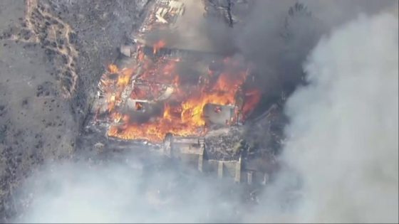 Aerial video: Fast moving brush-fire destroys homes in Southern California – MASHAHER