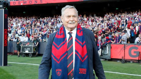 AFL to award Ron Barassi medal to premiership winning captain, Midweek Tackle, comments, reactions, latest news – MASHAHER