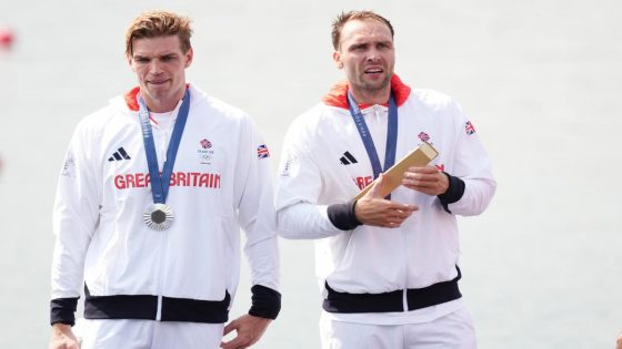 British pair ‘catch a crab’ in final five strokes to blow golden shot – MASHAHER