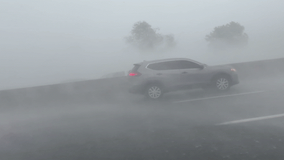 Vehicles Push Through Intense Rain as Tornadic Storms Batter Cleveland – MASHAHER