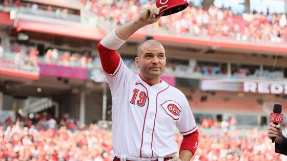 Former NL MVP and 6-time All-Star Joey Votto announces his retirement from baseball – MASHAHER