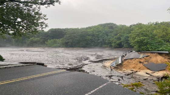 Watch as road collapses into giant sinkhole amid Northeast flooding – MASHAHER