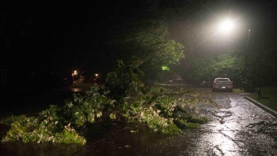 Storms leave 17,000-plus homes, businesses without power in Salina, about 32,000 in Topeka – MASHAHER