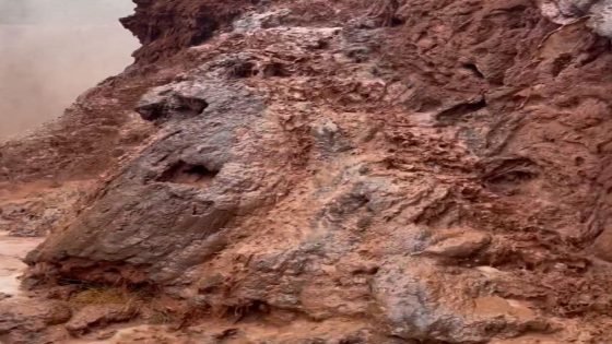 Video shows Grand Canyon park visitors seek refuge in cave after flash flood erupts – MASHAHER