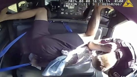 Arkansas officer fired after being caught on video beating inmate in back of patrol car – MASHAHER