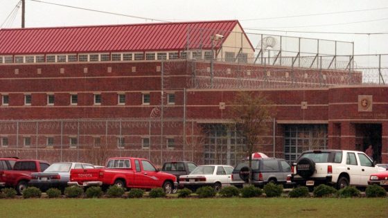 31-year-old Tallahassee federal prison inmate dies after being found unresponsive – MASHAHER