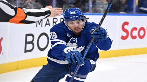 Kings Should Check In On Maple Leafs’ Unsigned Forward – MASHAHER