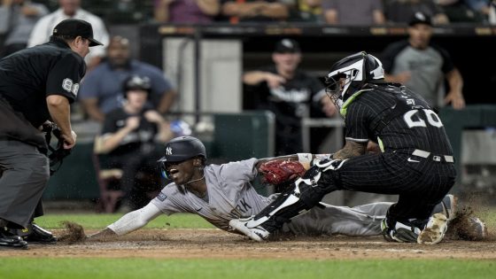 Jazz Chisholm Jr. injures elbow in Yankees’ 12-2 loss to White Sox – MASHAHER