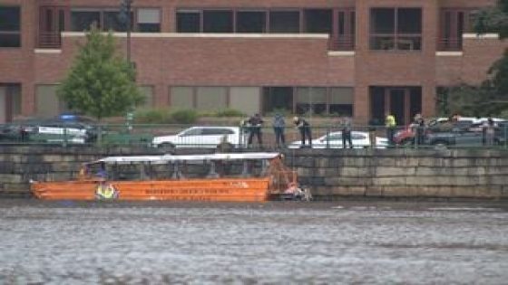 Boston Duck Tours boat captain rescues baby, father from Charles River – MASHAHER