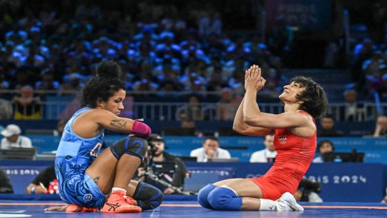 Indian female wrestler is disqualified from gold medal match after making Olympic history – MASHAHER