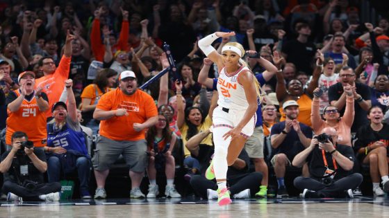 Sun star DiJonai Carrington calls out WNBA for not promoting sold-out win over Sparks at TD Garden – MASHAHER