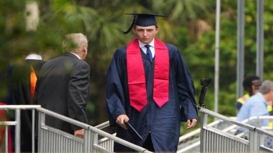 Donald Trump just dropped a big clue about where his son is going to college: ‘All set’ – MASHAHER