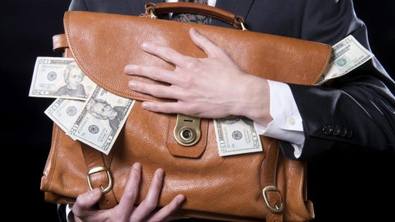 5 Things the Wealthy Know About Money That the Middle Class Doesn’t – MASHAHER