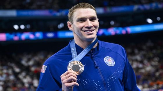 US swimmer Ryan Murphy receives gender reveal from wife as he collects Olympic medal – MASHAHER