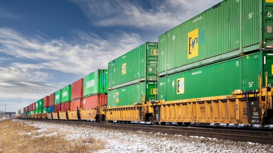 Canada rail shutdown impact on US apparel supply chain – MASHAHER