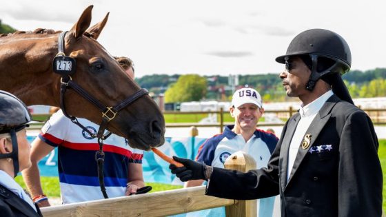 Snoop Dogg steals show at Olympic dressage – despite fear of horses – MASHAHER