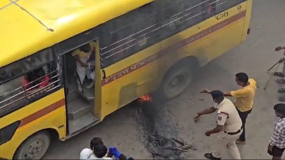 Mob Tries To Burn Bus With Children On Board During Bharat Bandh In Bihar – MASHAHER