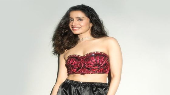 Elevate your style with Shraddha Kapoor’s red bustier and joggers look : Bollywood News – MASHAHER