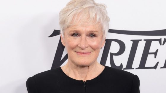 Glenn Close Slams J.D. Vance for Flip-Flopping on Trump – MASHAHER