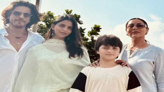 Shah Rukh Khan celebrates Independence Day with family at Mannat: “Let’s celebrate our beautiful country India with pride in our hearts” : Bollywood News – MASHAHER