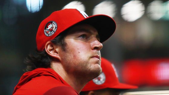 Trevor Bauer suggests MLB is preventing him from signing with a new team: ‘It’s an MLB decision’ – MASHAHER