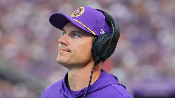 Vikings coach Kevin O’Connell has lighthearted exchange with mic’d-up Justin Jefferson during preseason game – MASHAHER