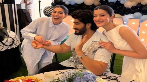 Arjun Kapoor celebrates Raksha Bandhan with sisters Shanaya Kapoor and Khushi Kapoor : Bollywood News – MASHAHER