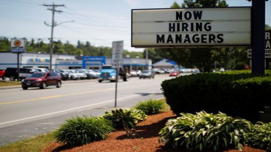 US jobless claims rise in latest week – MASHAHER