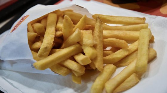 Tech bundles turn to the oldest form of upselling for growth: French fries – MASHAHER