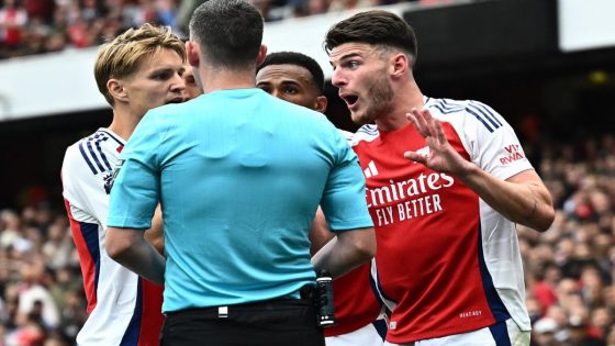 Declan Rice sent off in one of most bizarre red cards in Premier League history – MASHAHER