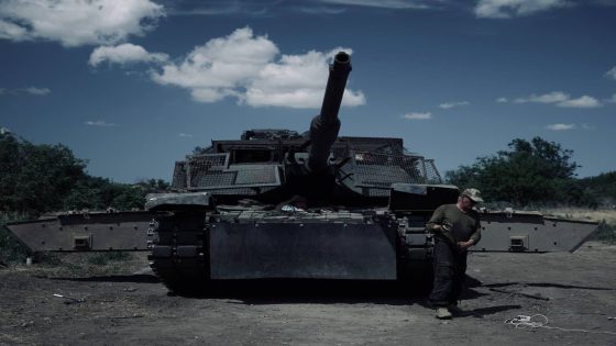 Ukraine got America’s top tank without the latest and greatest armor upgrades, which are ‘top secret,’ but it’s adding its own – MASHAHER