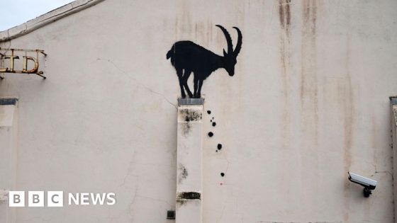 Banksy goat artwork appears on west London building – MASHAHER