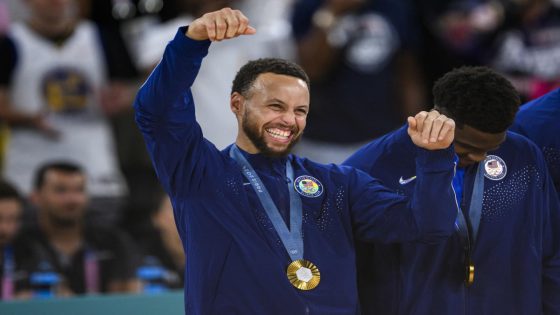 Stephen Curry commits to Warriors, but how will the team improve around him? – MASHAHER