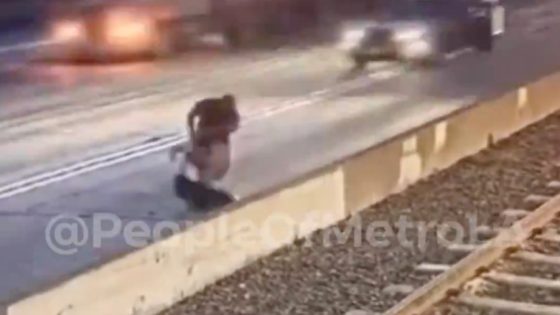 Chilling video shows violent attack on woman at L.A. Metro station – MASHAHER