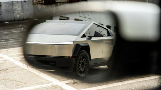 I drove Tesla’s apocalyptic Cybertruck through L.A. to figure out why it exists – MASHAHER