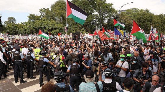 DNC 2024 Day 1 live updates: Protesters begin marching ahead of DNC – MASHAHER