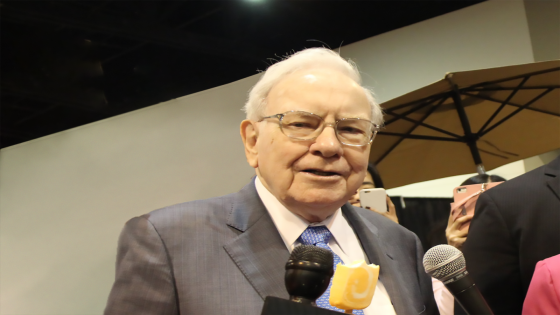 Warren Buffett Doesn’t Understand Artificial Intelligence (AI). But It Could Soon Make Him a Boatload of Money. – MASHAHER