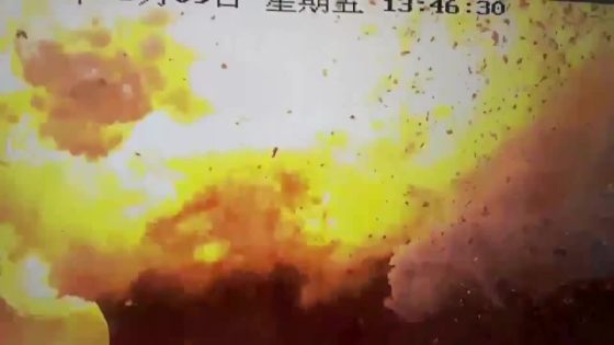 Footage captures huge cargo ship blast at Chinese port – MASHAHER