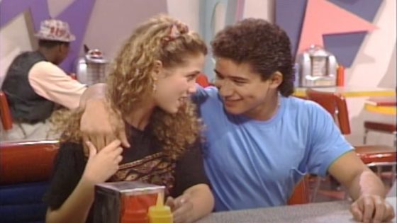 Mario Lopez And Elizabeth Berkley Recreated Classic Saved By The Bell Dance, And Then He Truly Went All A.C. Slater On Her – MASHAHER