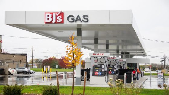 After feds take action to waive gas restrictions, prices at the pump in Michigan drop – MASHAHER