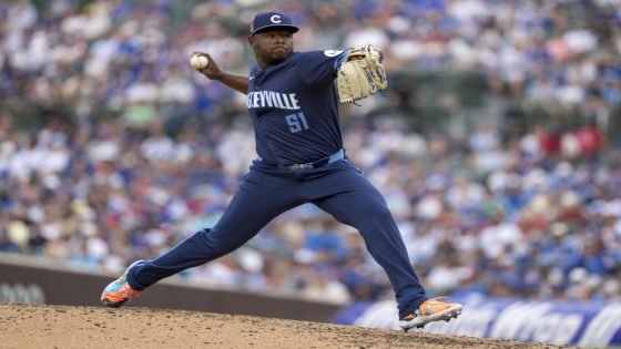 Cubs release reliever Héctor Neris, avoid $9M vesting option for 2025 – MASHAHER