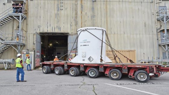 Crews remove reactor vessel; advancing major Oak Ridge lab deactivation project – MASHAHER